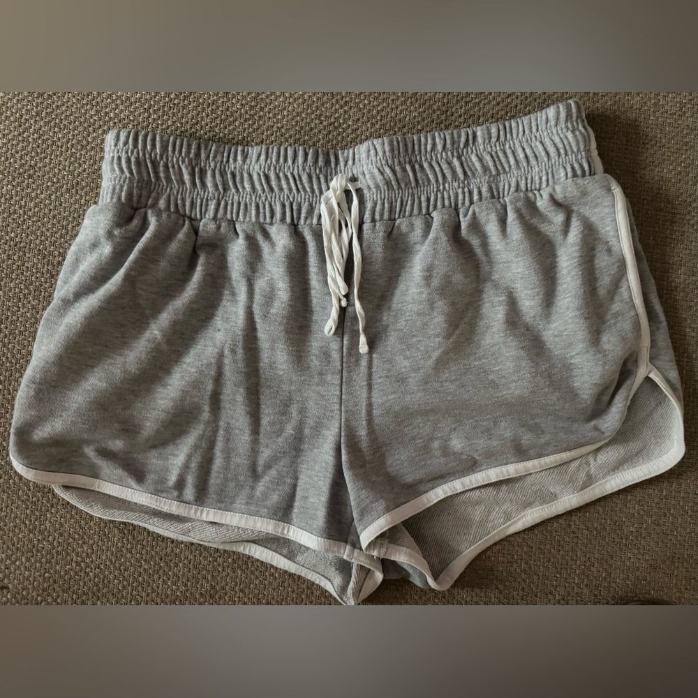 Anthropologie Gray 70s inspired Women's Shorts in Medium